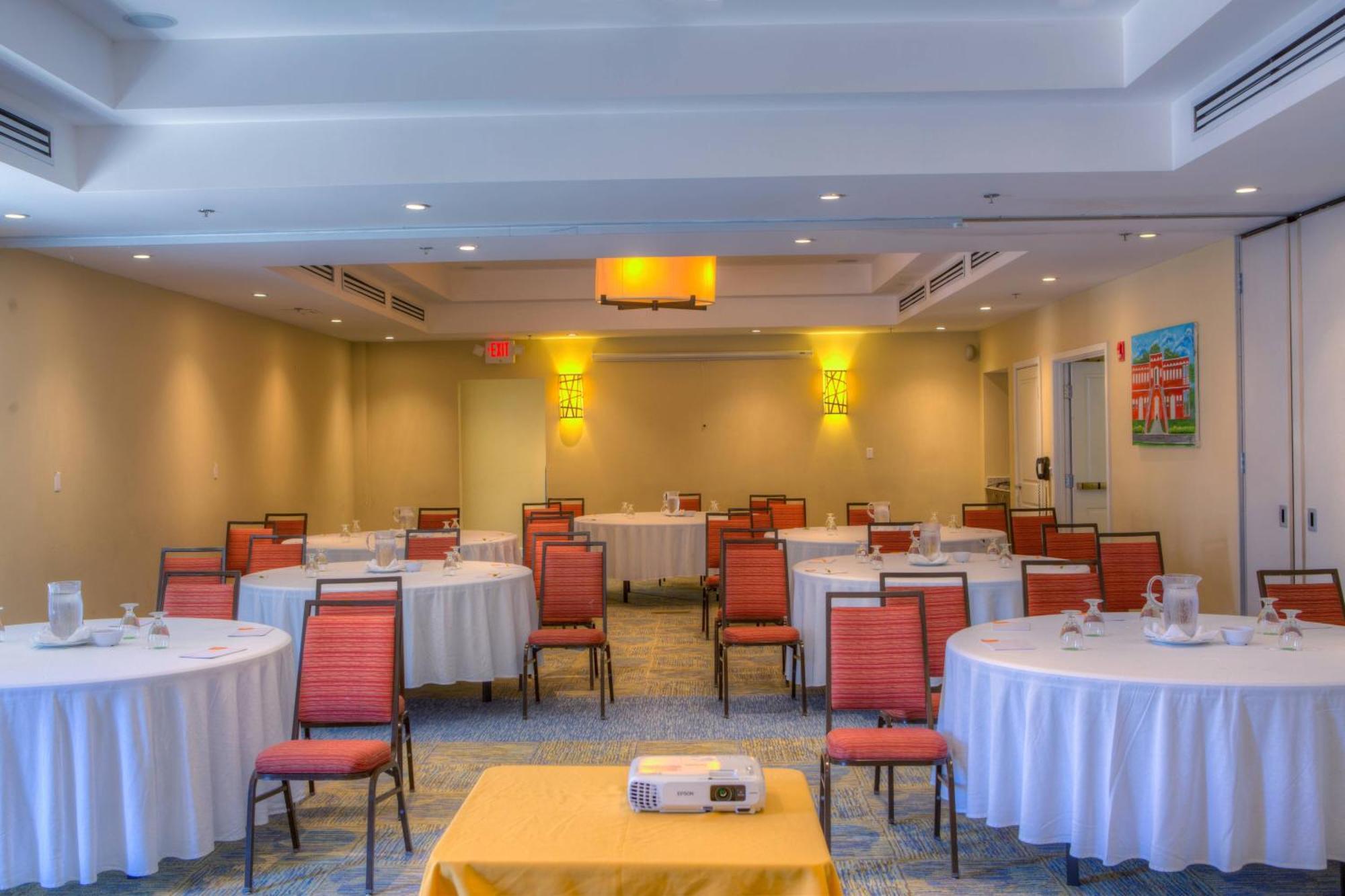 Courtyard By Marriott Bridgetown, Barbados Hotel Exterior foto