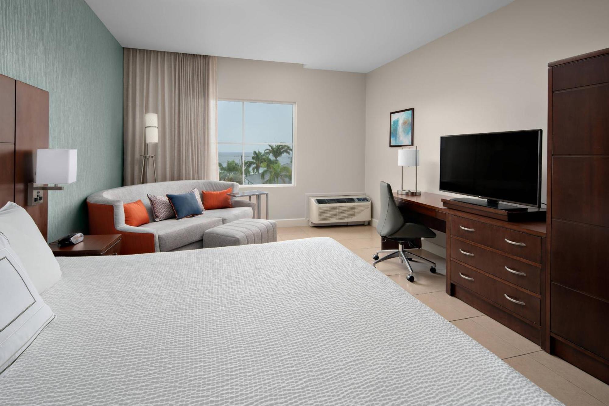 Courtyard By Marriott Bridgetown, Barbados Hotel Exterior foto