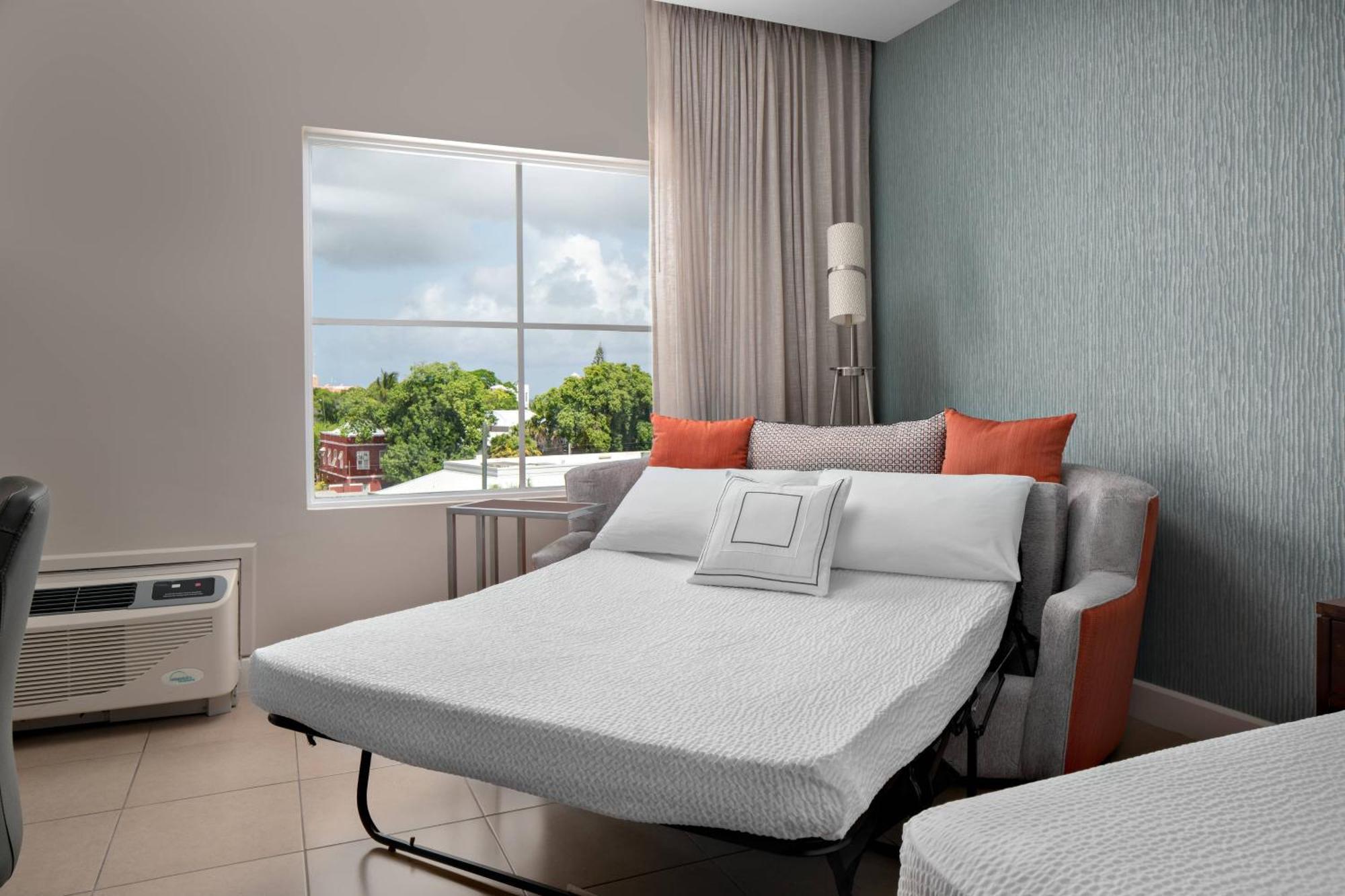 Courtyard By Marriott Bridgetown, Barbados Hotel Exterior foto
