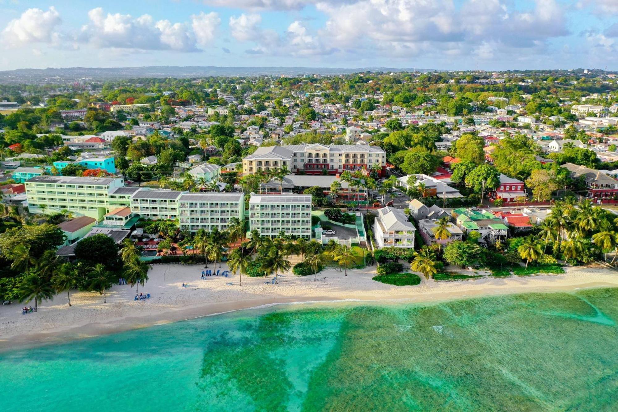 Courtyard By Marriott Bridgetown, Barbados Hotel Exterior foto